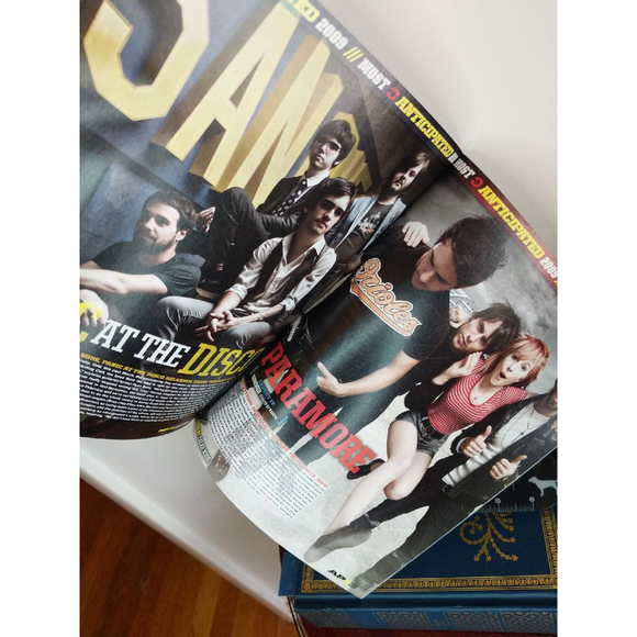 AP magazine Green Day 2009 cover #246 - Picture 3 of 5